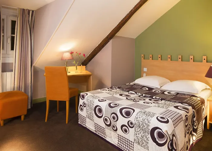 Hotel Maison Traversiere 4*