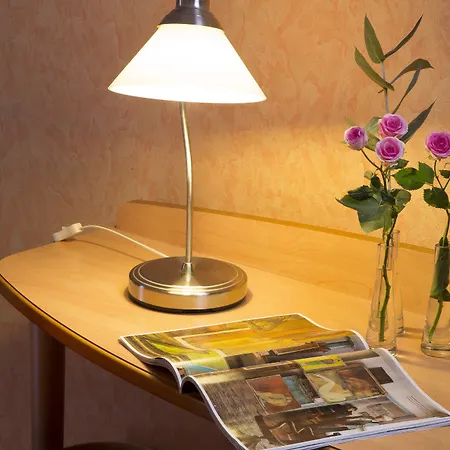 Hotel Maison Traversiere Paris