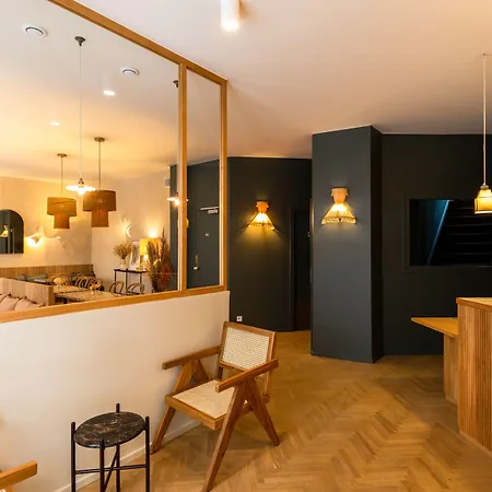 Maison Traversiere 4* Paris