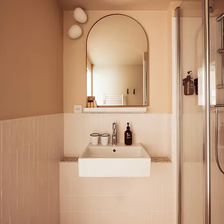 Hotel Maison Traversiere 4*