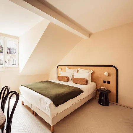 Maison Traversiere Hotel