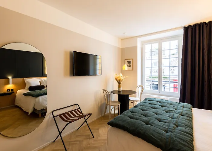 Maison Traversiere 호텔 4*