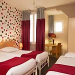 Maison Traversiere فندق 4*