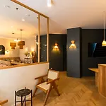 Maison Traversiere 4* باريس