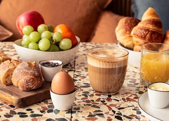 Maison Traversiere Hotel 4*