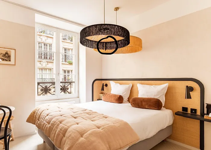 Maison Traversiere Paris